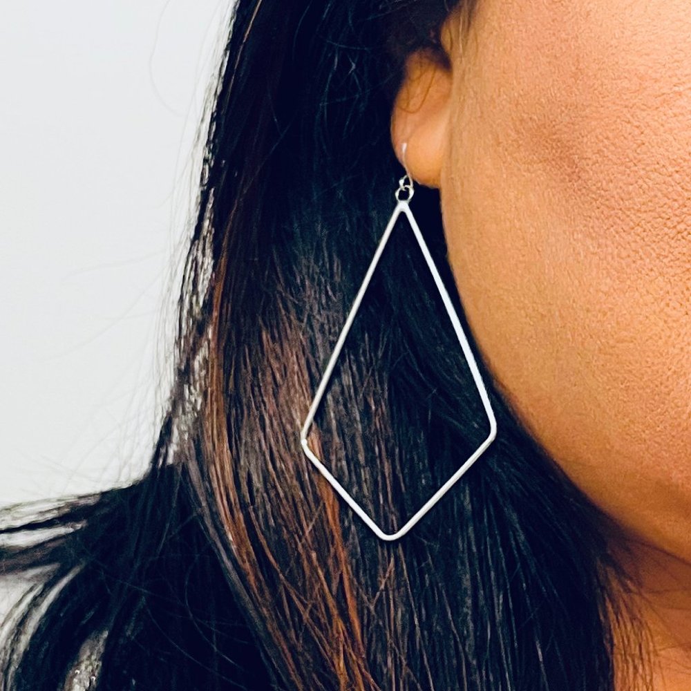 RHOMBUS BRASS DANGLE EARRINGS